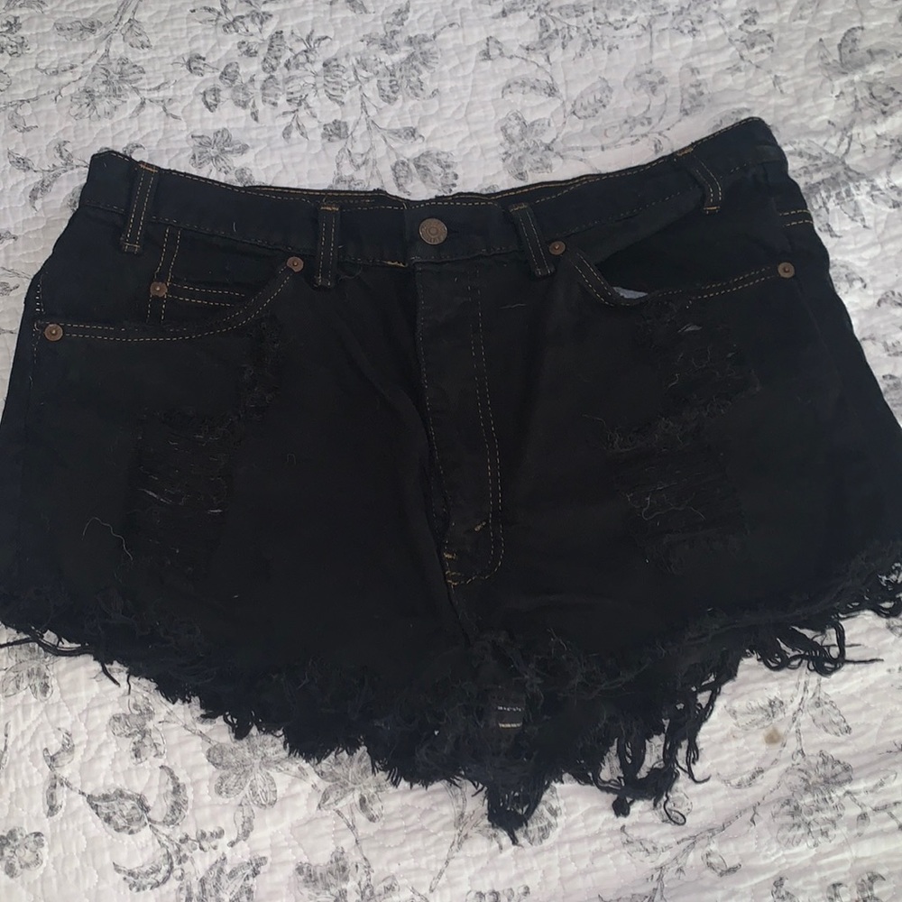 Black Distressed Levi Shorts